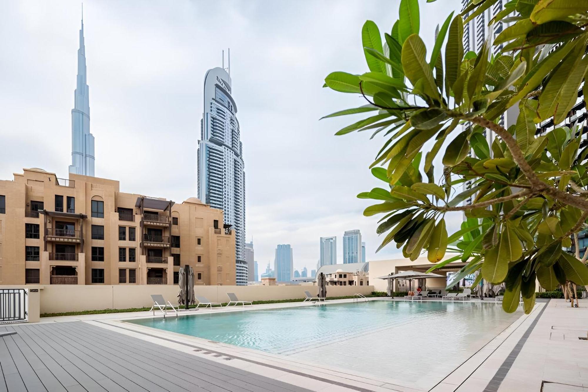 The Burj Khalifa Luxury 2-bed In Burj Royale Apartment Dubai