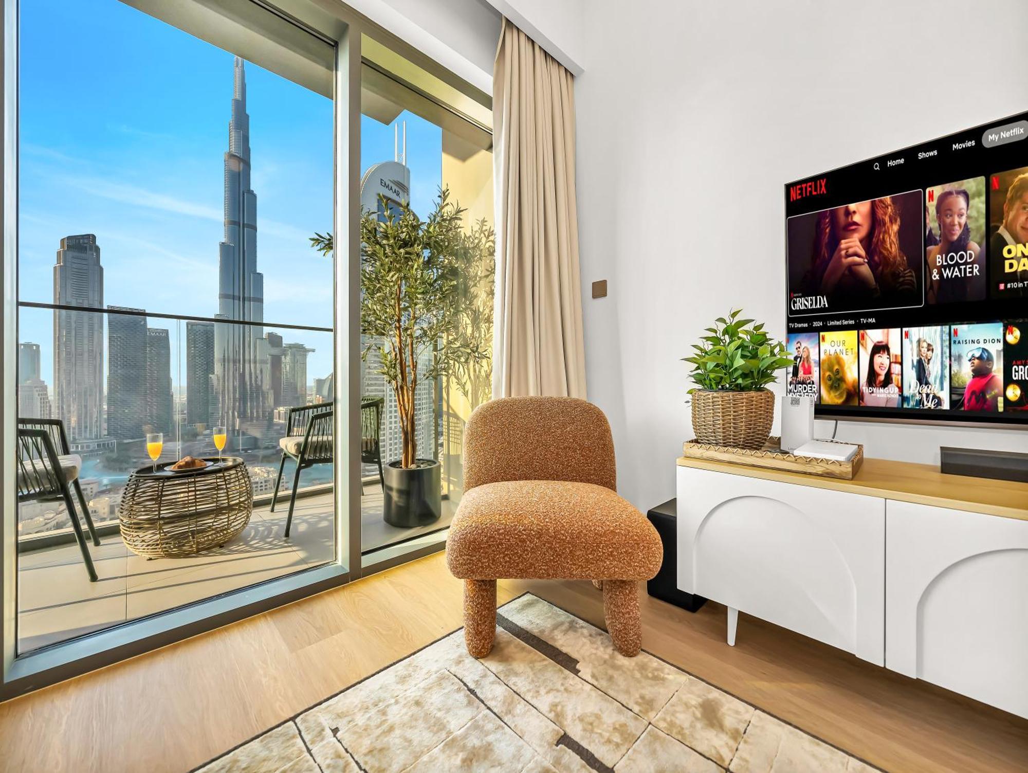 The Burj Khalifa Luxury 2-bed In Burj Royale Apartment *