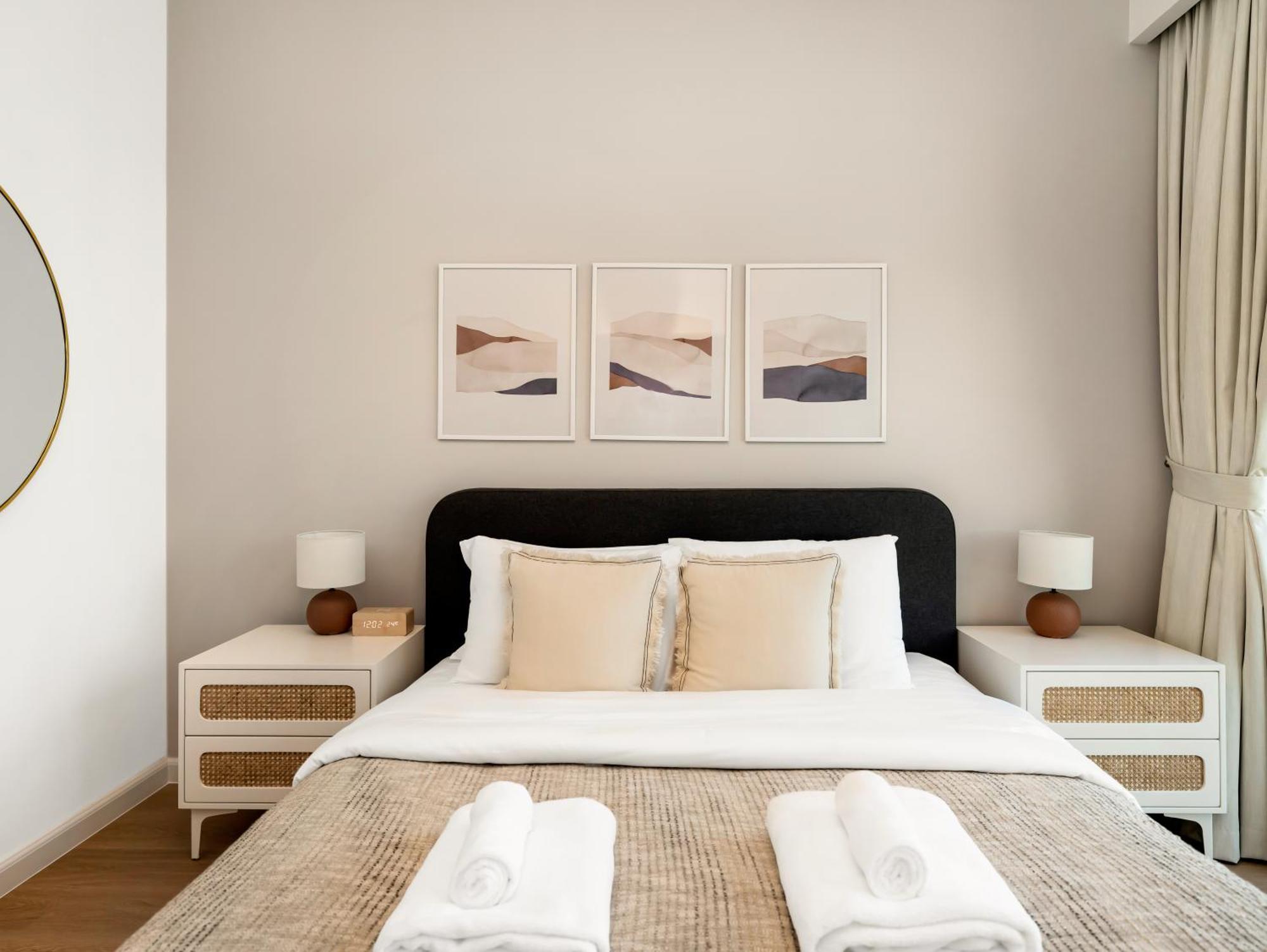 The Burj Khalifa Luxury 2-bed In Burj Royale Apartment Dubai