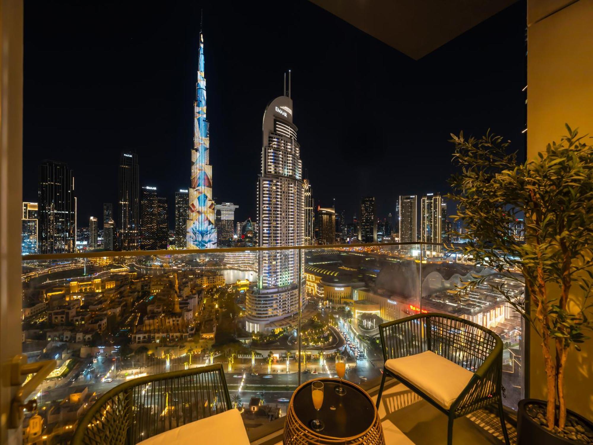 The Burj Khalifa Luxury 2-bed In Burj Royale Apartment *